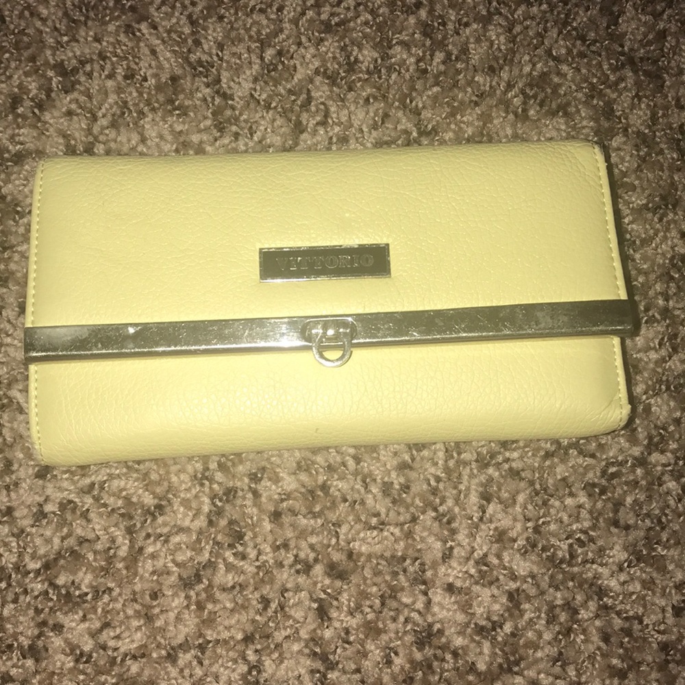 Vittorio yellow wallet
